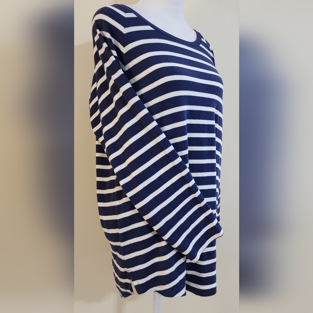 NWT Old Navy Blue and White Long Sleeve Knit Top Women's Size L
